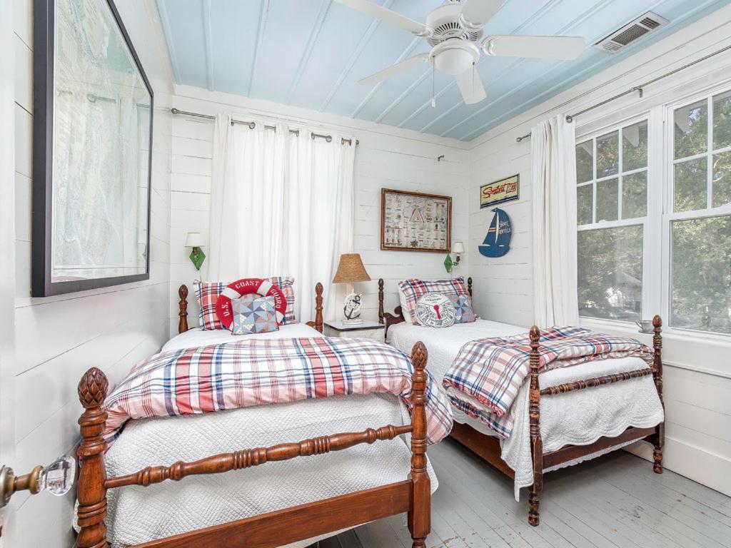 Breeze Inn Tybee Island Kültér fotó